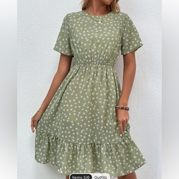 SHEIN Dresses & Skirts - Ditsy Floral Dress